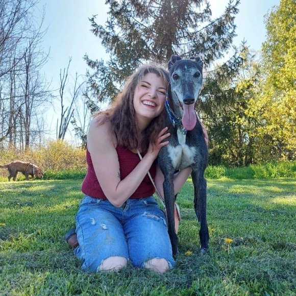 Meet your Posher, Beth - Picture 1 of 1